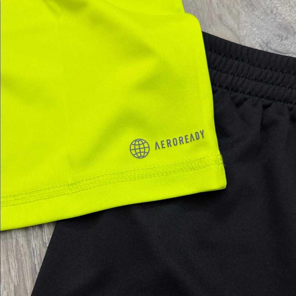 adidas Neon Yellow & Black Kids Short Set - Picture 6 of 6